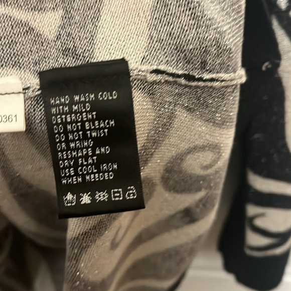 August Silk Knits Top XL - Picture 5 of 8